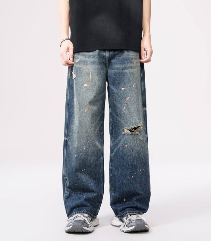 Men's ripped on knee jeans baggy fit