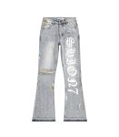 Ripped on knee jeans