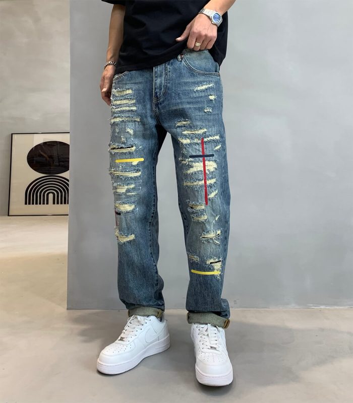 Indigo tapered jeans