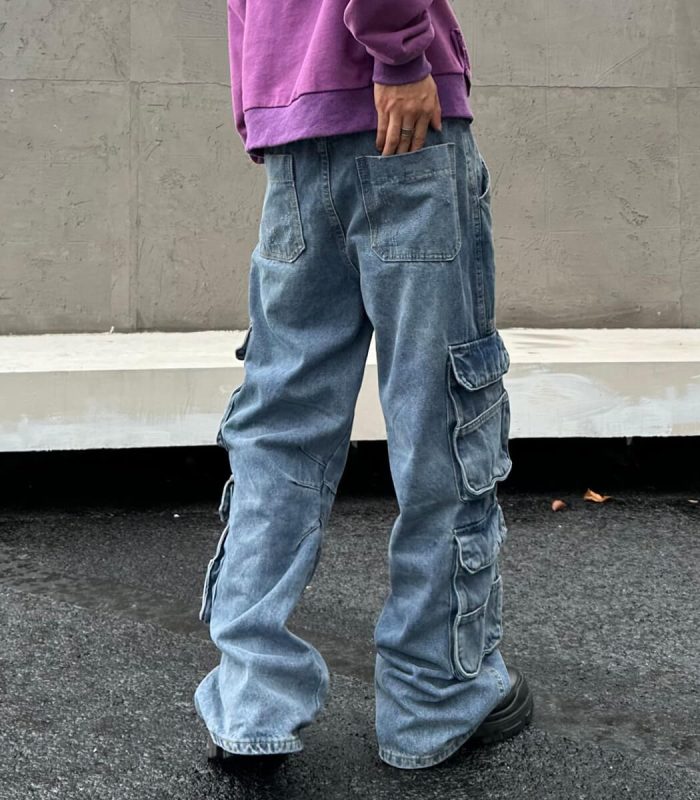 Light blue baggy jeans with side pockets
